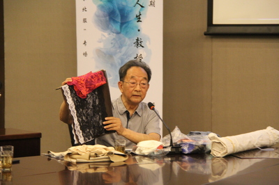 永遠跟黨走 北京服裝學院張大省談做好本職工作是黨員的責任與義務